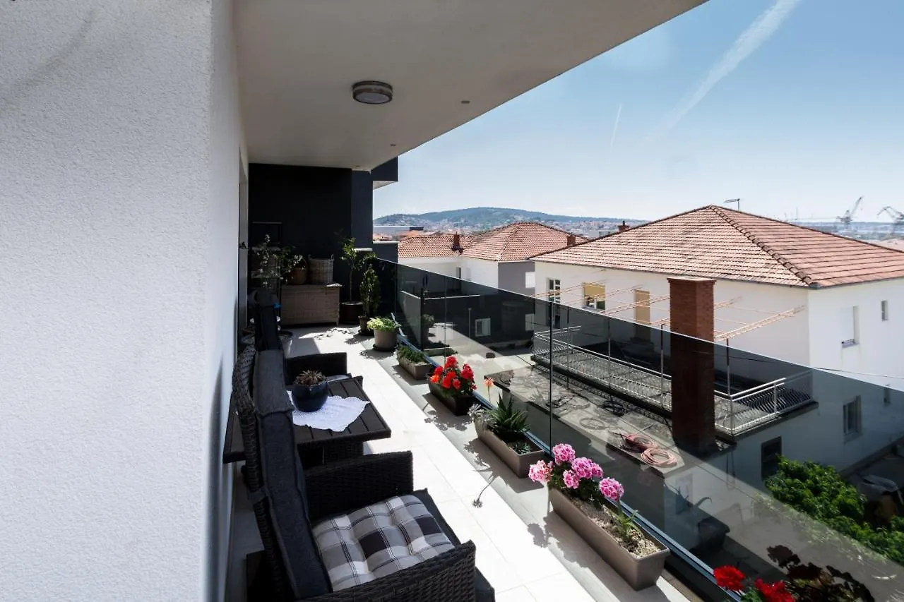 Judita Trogir Apartment